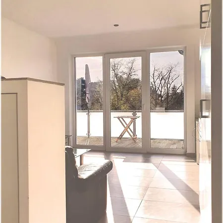 Semesterbostad Sunwest - In